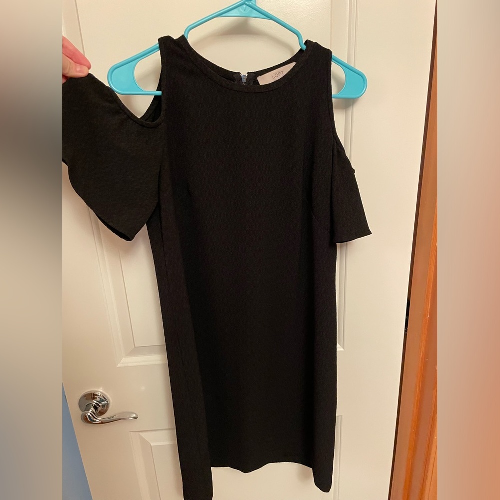 LOFT Size 4 Black Textured Cut Out Shoulder Dress